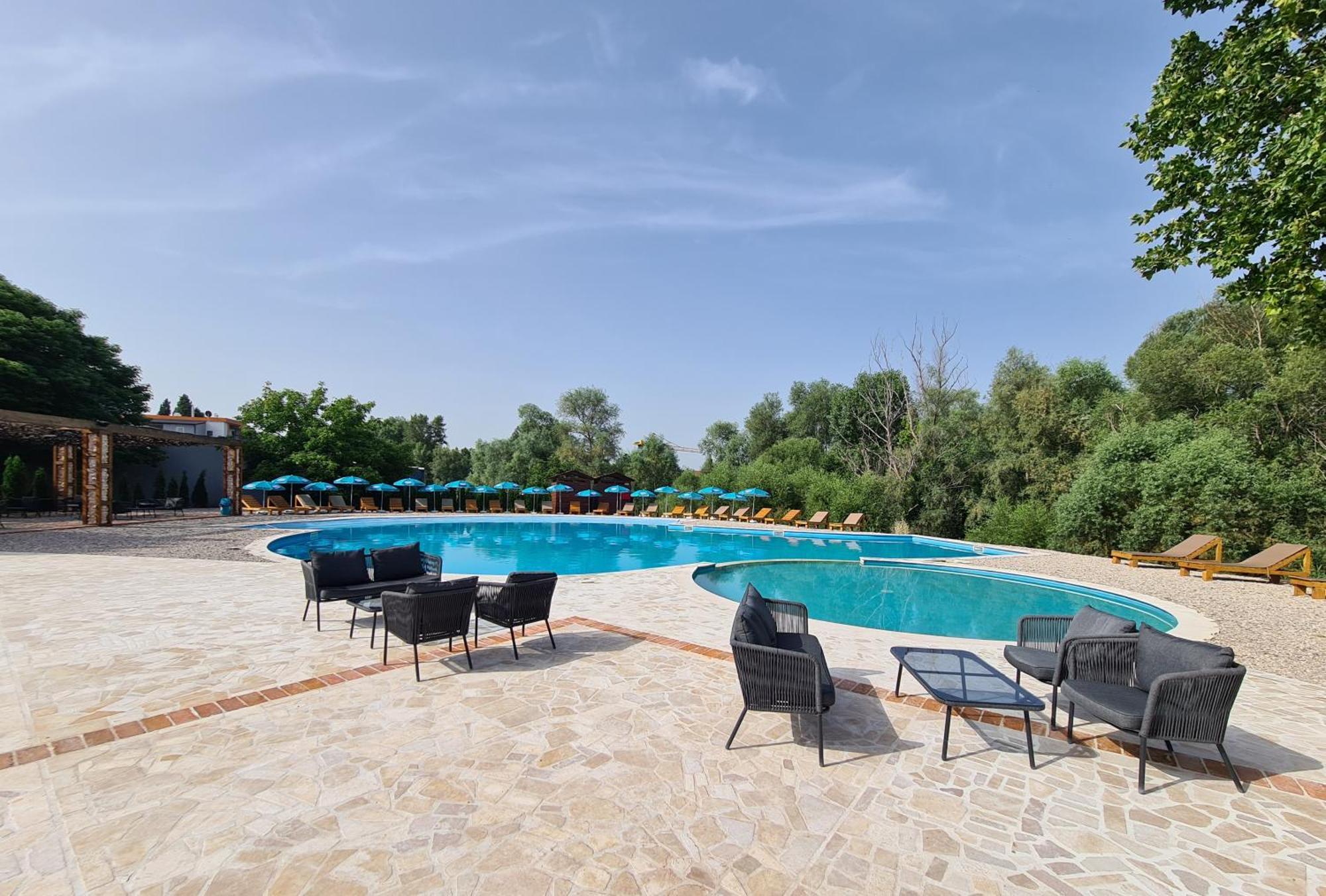 Čapljina Hotel Storia מראה חיצוני תמונה