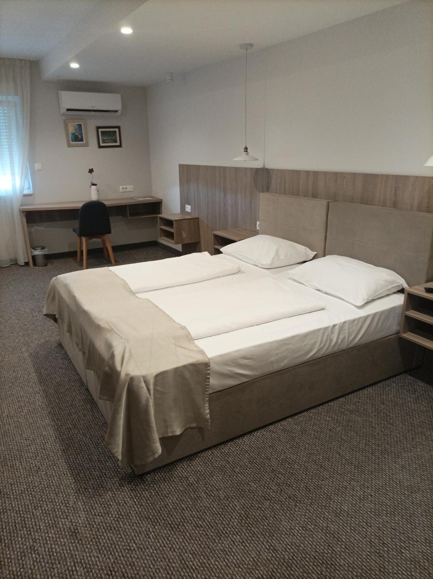 Čapljina Hotel Storia מראה חיצוני תמונה